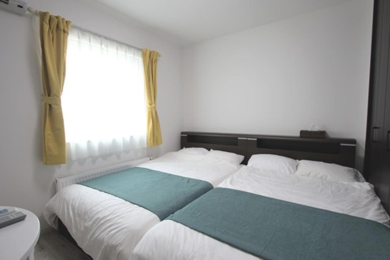 Teine White House Villa Sapporo Bagian luar foto
