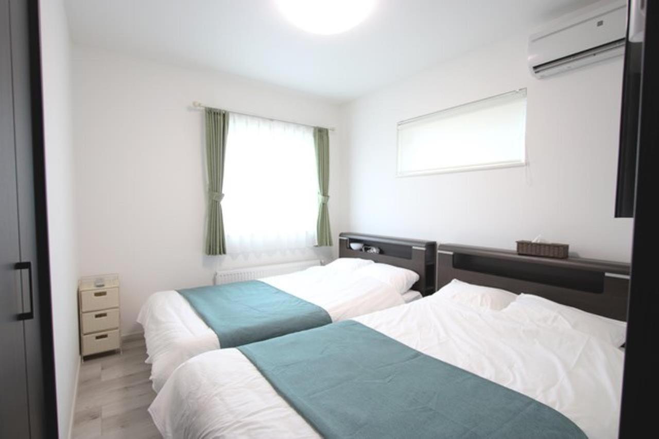 Teine White House Villa Sapporo Bagian luar foto