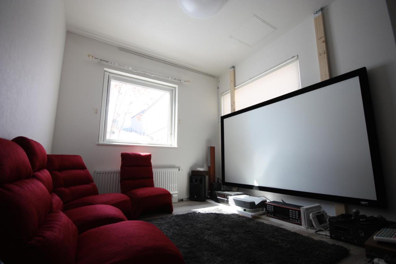 Teine White House Villa Sapporo Bagian luar foto
